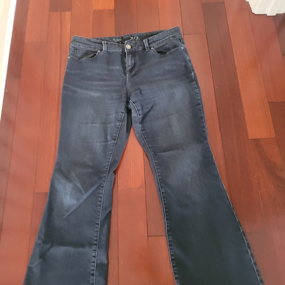 The Limited women blue flare jeans size 10S